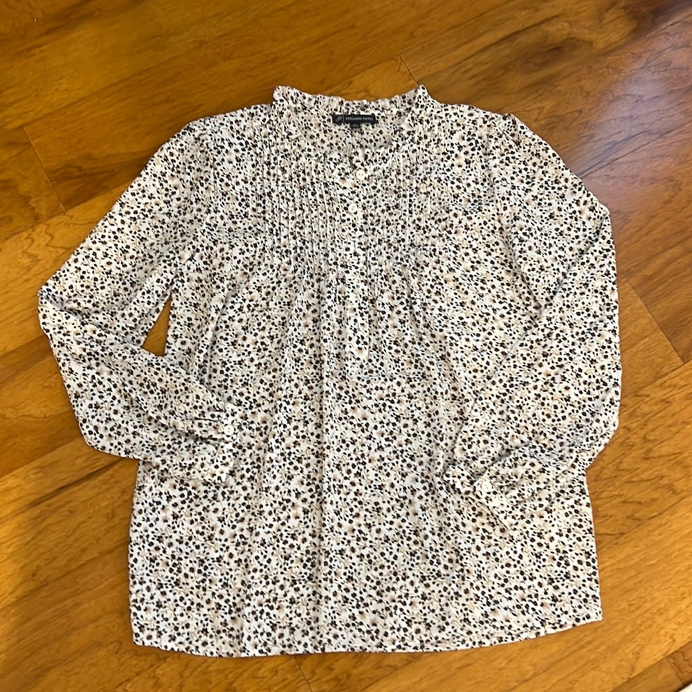 Adrianna Papell Heart Print Ruffle Neck Long Sleeve‎